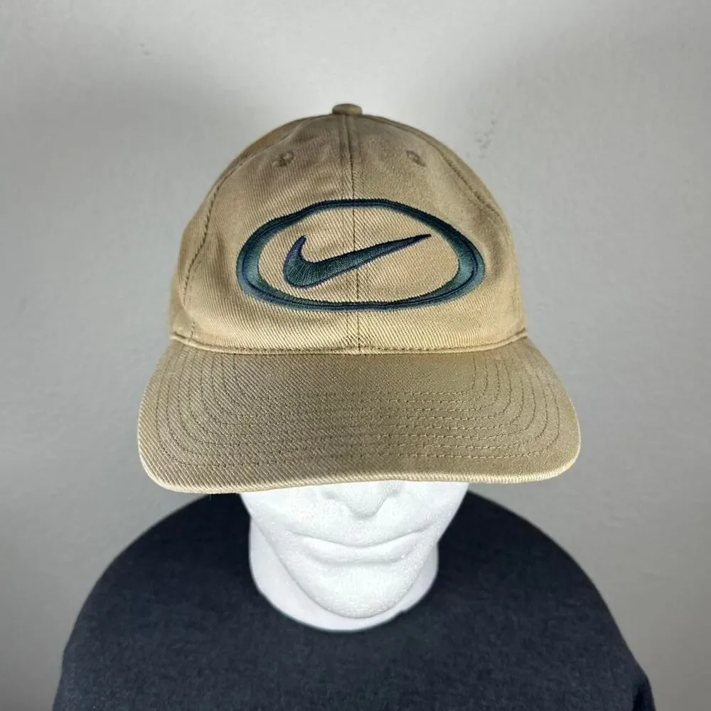 Vintage Nike Men's Tan and Cream Hat